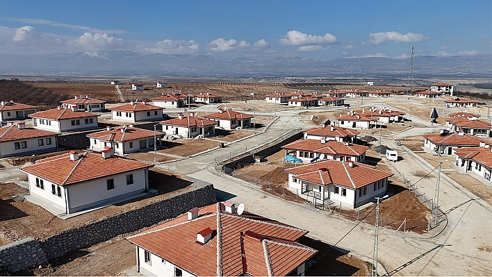 Malatya'da vatandaşlar evlerine kavuşuyor