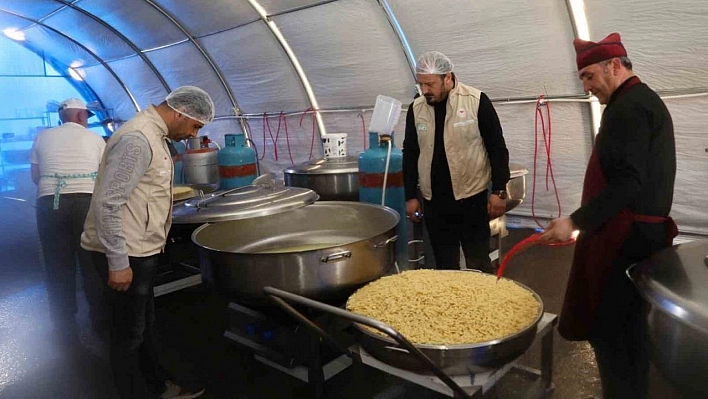 Malatya'da yemeklerin kontrolü Van ekiplerinde