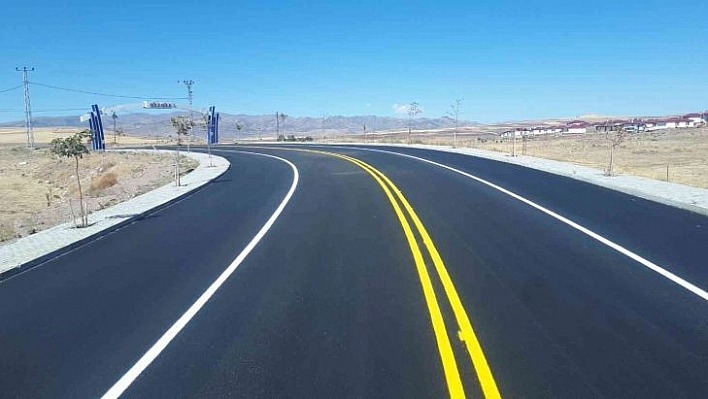 Malatya'da yol işaretleme çalışmalarına devam ediyor