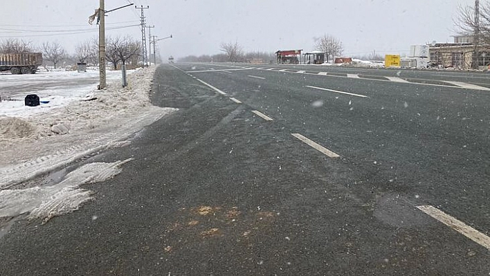 Malatya-Elazığ Karayolunda Ulaşım Kontrollü Sağlanıyor