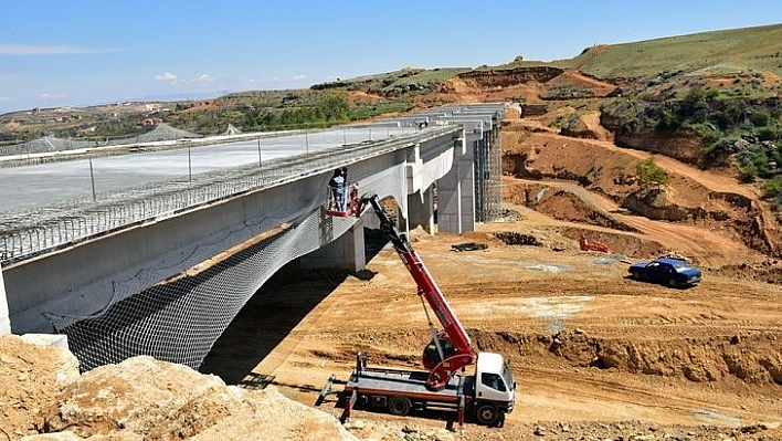 Malatya kuzey çevre yolu ilerliyor