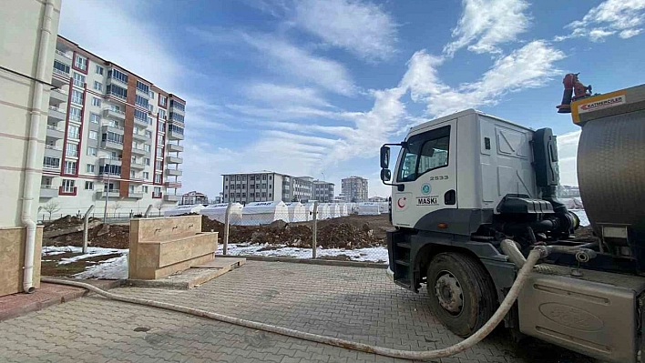 MASKİ depremzedelere temiz içme suyu sağlıyor