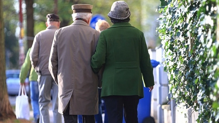 Meclis'ten tarihi düzenleme 1999–2014 sigorta girişi olanlara yaş şartsız erken emeklilik!