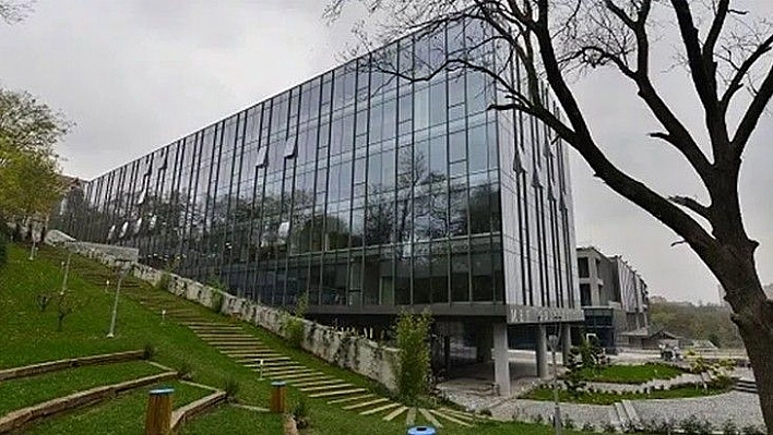 MEF Üniversitesi 7 Öğretim Üyesi alıyor