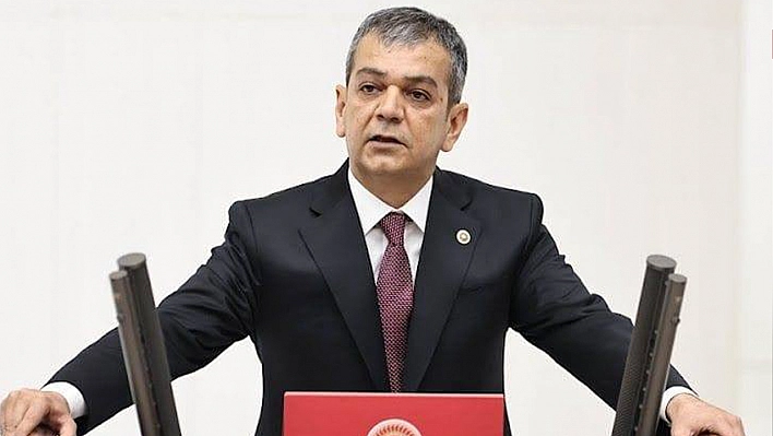 Milletvekili Erol Keleş'ten taraftarlara çağrı: 'Gerçek zafer duruşla kazanılır'