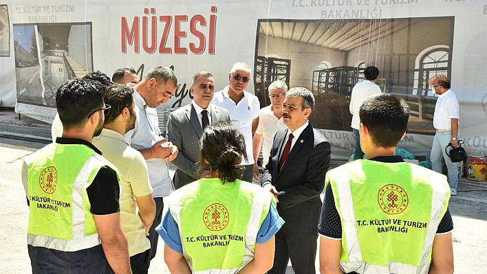 Milletvekili Keleş, Arkeoloji ve Etnografya Müzesi İçin Mekteb-i İdadi binasında incelemelerde bulundu