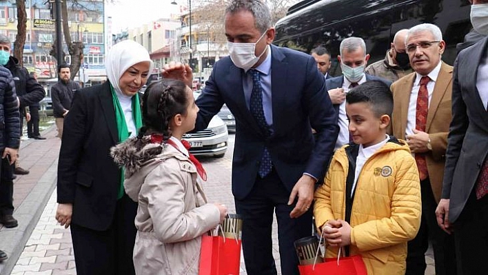 Milli Eğitim Bakanı Özer Malatya'da