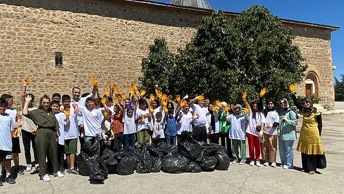 Elazığlı Miniklerden Büyüklerine Çağrı Var