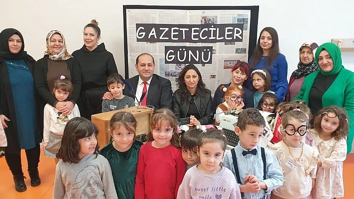 Minik Öğrenciler 10 Ocak Gazeteciler Günü'nü Kutladı