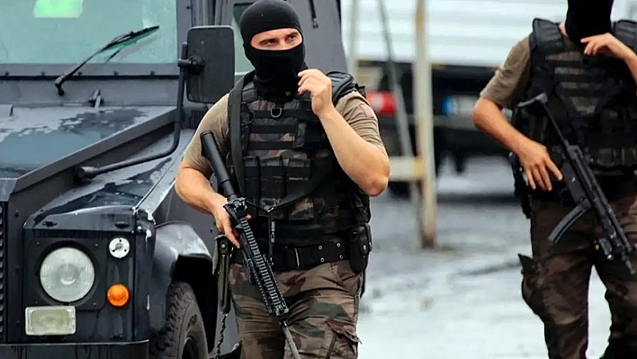 MİT, FETÖ'ye ağır darbe! Yurt dışına kaçmaya çalışırken yakalandı