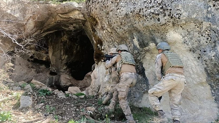 MİT Tespit Etti Tunceli'de Teröristlerin İnlerine Girildi