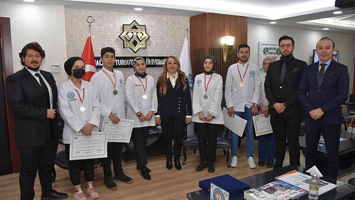 MTÜ'lü genç şefler,  İstanbul'dan 6 madalya ile döndü