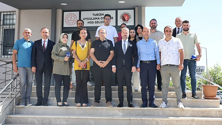 Müdür Şahin müjdeyi verdi: Elazığ'a iki yeni lise türü kazandırılacak