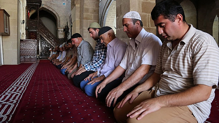 Namaz anketinden ilginç sonuçlar çıktı