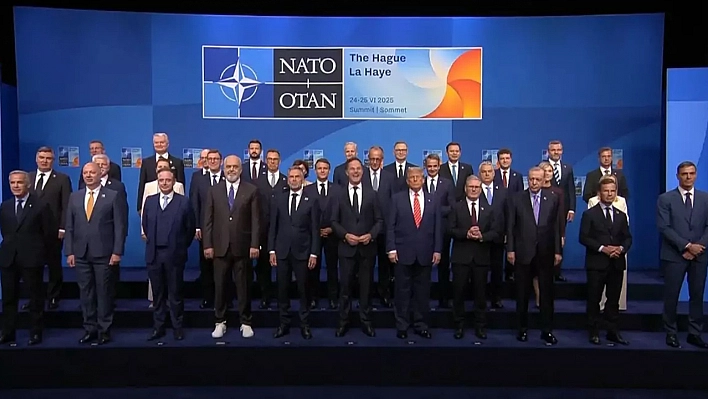NATO Zirvesi'nde aile fotoğrafı!