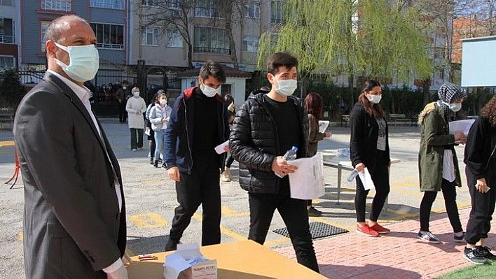 Öğrenciler, Milli Savunma Üniversitesi'ne girmek için ter döktü