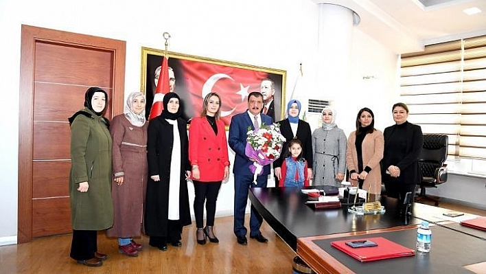 Öğretmenler Günü nedeniyle Başkan Gürkan'a ziyaretler