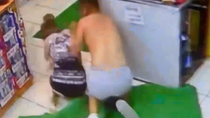 Öldüresiye dövülen kadın mahkeme heyetini bile şaşırttı