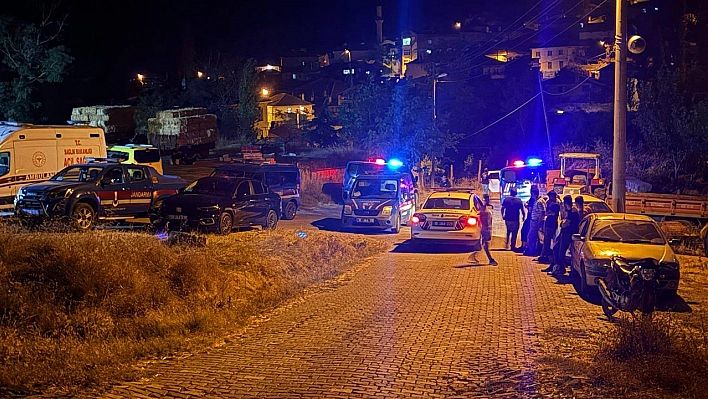 Önce eşini sonra kendini öldürdü