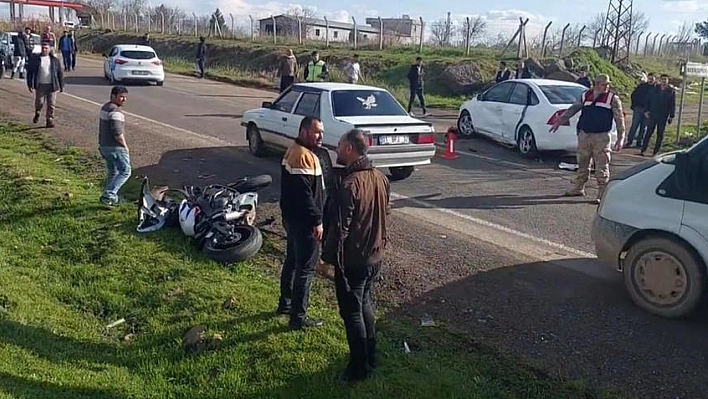 Otomobil Altında Kalan Motosiklet Sürücüsü Hayatını Kaybetti