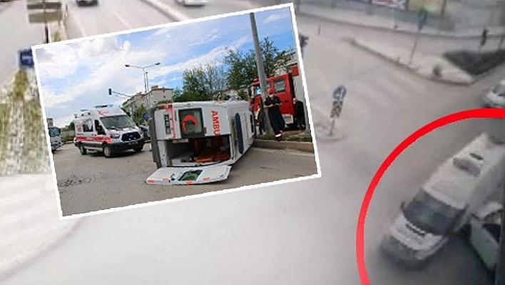 Otomobilin, Covid temaslısı taşıyan ambulansa çarpma anı kamerada