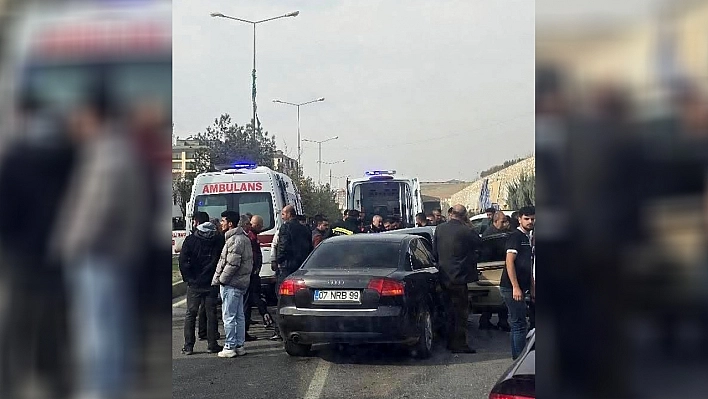 Otomobiller çarpışması sonucu 4 yaralı