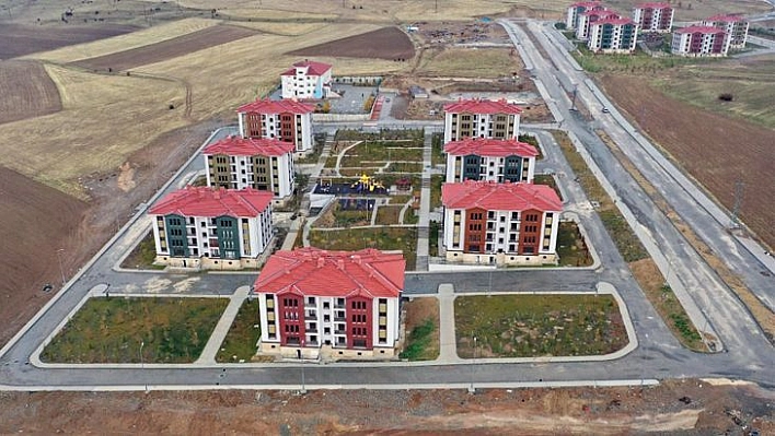 Palu'da 222 Konutun Anahtar Teslimi Yapıldı