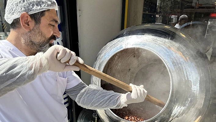 Pancar şekerinden yapılıyor, Ramazan ayında 15 ton tüketiliyor