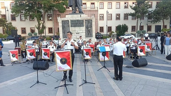 Polis Armoni Orkestrası, Malatya'da konser verdi