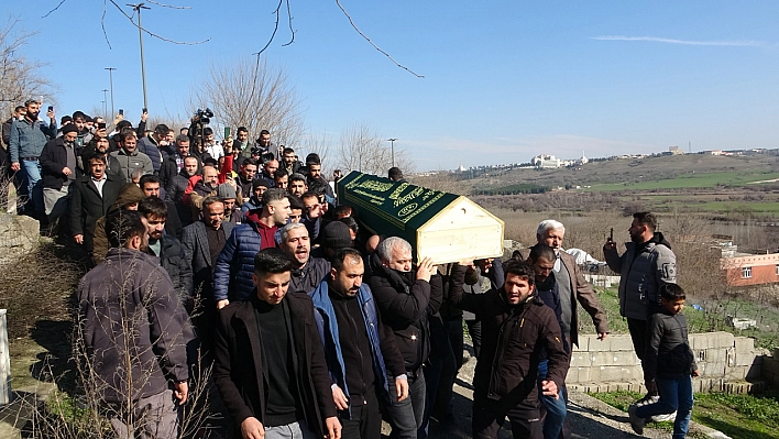 'Ramazan Hoca' Diyarbakır'da Son Yolculuğuna Bakın Nasıl  Uğurlandı