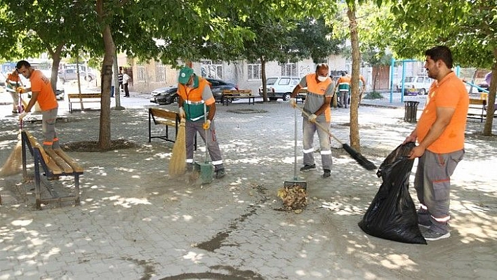 Rüstempaşa Mahallesi'nde Kapsamlı Temizlik