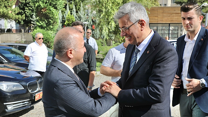 Sağlık Bakanı Memişoğlu Elazığ'daki Temaslarını Sürdürüyor