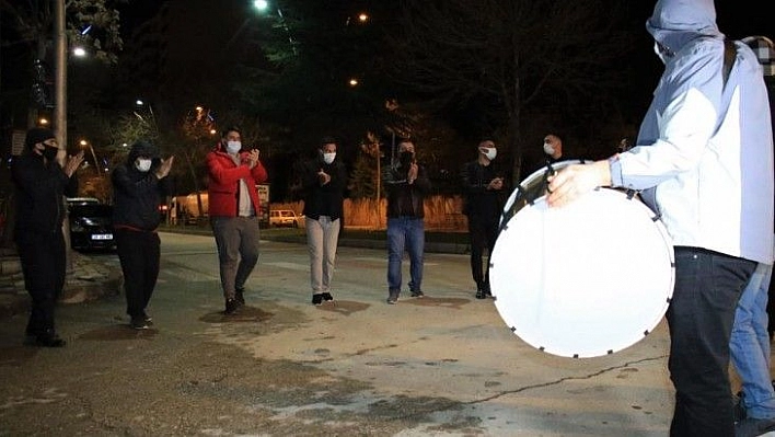 Sahur halayı geleneği bu yılda sürdü