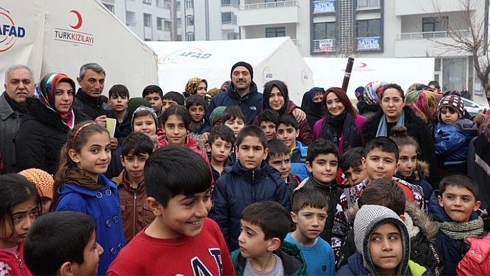 Sakarya Valisi Çetin Oktay Kaldırım'dan depremin yıldönümünde anlamlı mesaj