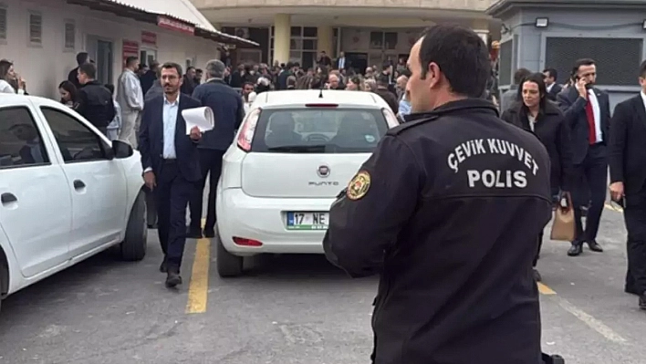 Adliye binasında patlama: 4 kişi yaralandı
