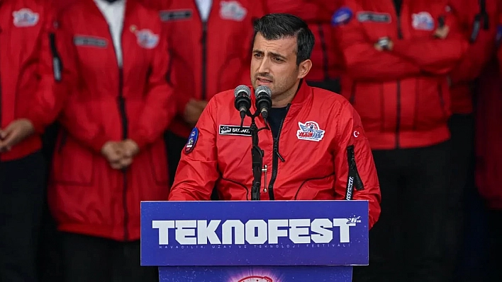Selçuk Bayraktar: 'TEKNOFEST rekorunu yeniliyoruz, Küre Dijital Ansiklopedi geliyor'