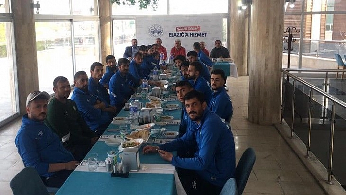 Şerifoğulları, Viranşehir Belediyespor'u yemekte ağırladı