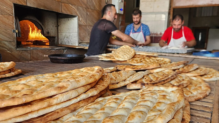 Sıcak hava, fırıncıların mesaisini ikiye katladı