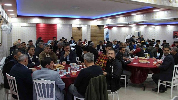 Solhan Spor yönetici ve taraftarları iftarda bir araya geldi