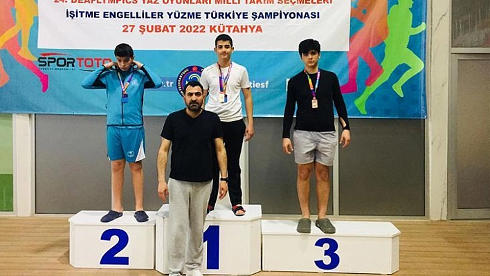 Sporcularımız madalyalarla döndü