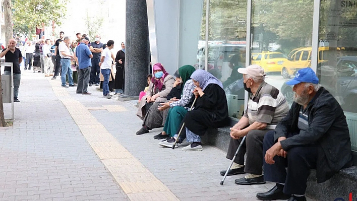 SSK emekli zammı ne olacak? Gözler enflasyon rakamlarında… İşte ihtimaller