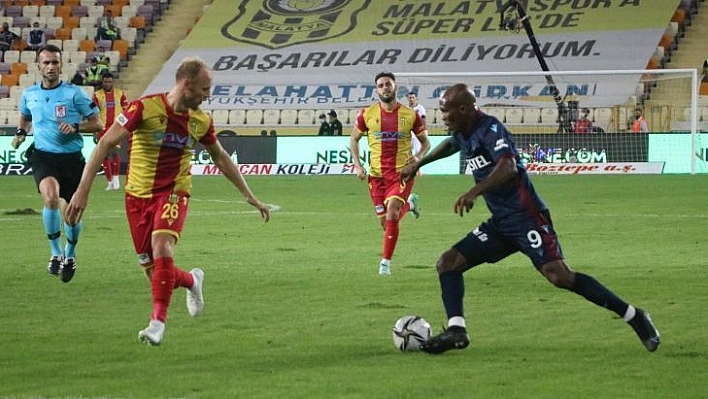 Süper Lig: Yeni Malatyaspor: 1 - Trabzonspor: 4 (İlk yarı)