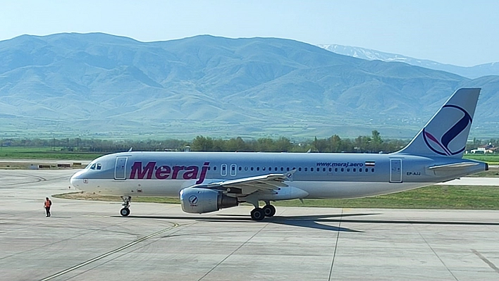 Tahran Uçağı Elazığ'a İniş Yaptı