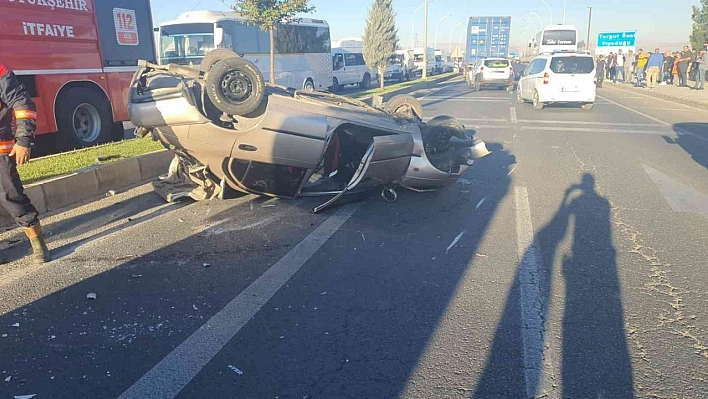 Takla atan otomobilin sürücüsü yaralandı