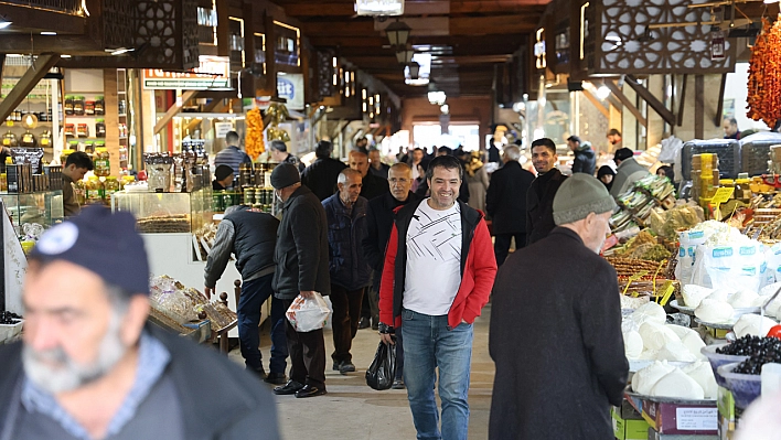 Tarihi Kapalı Çarşı'da Ramazan Bereketi