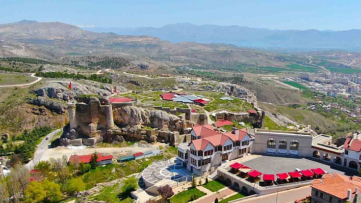 Tarihi mirasımız Harput'a yoğun ilgi!