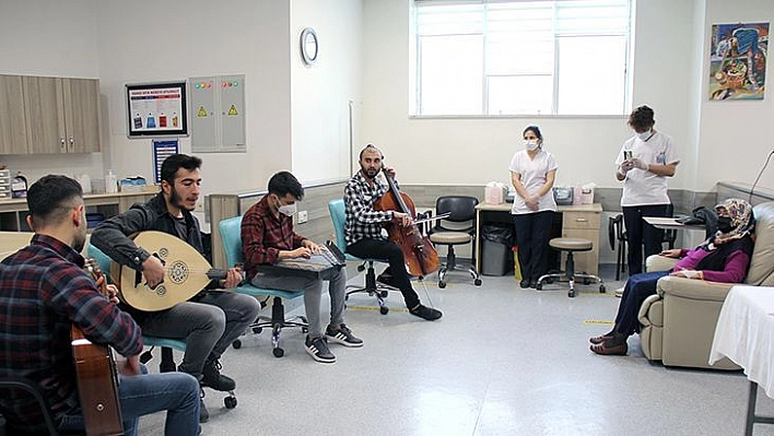  Tedavi Gören Hastalar İçin Bir Dizi Etkinlik Düzenlendi 