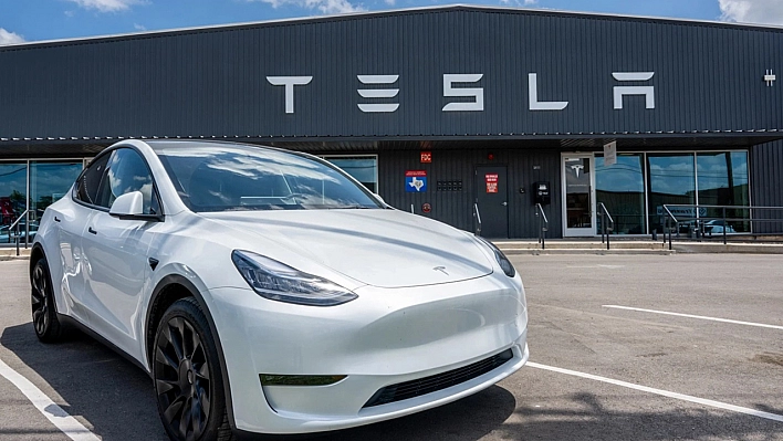 Tesla'nın Tahtı Sallandı! Zirvede Yarış Başladı