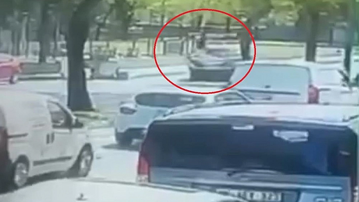Ticari aracın çarptığı adam hayatını kaybetti