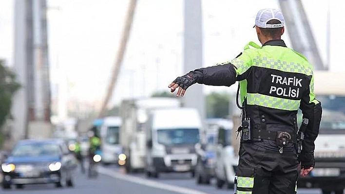 Trafik cezaları sil baştan değişiyor, işte madde madde yeni liste